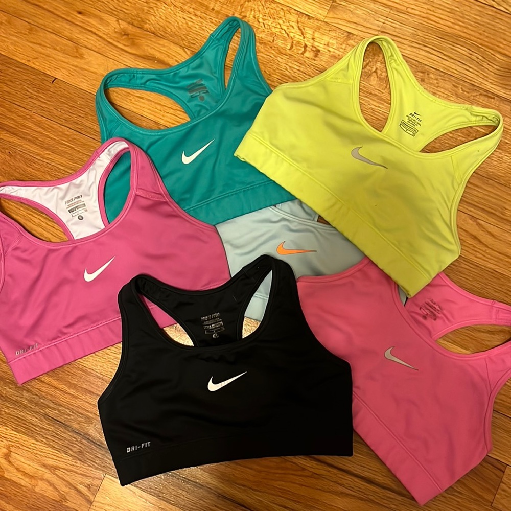 6 Nike sports bra (size small)